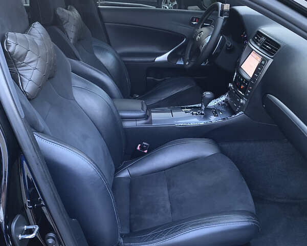 Черный Лексус ИС, объемом двигателя 2.5 л и пробегом 293 тыс. км за 11600 $, фото 17 на Automoto.ua