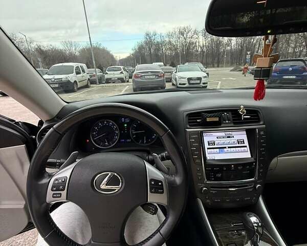 Чорний Лексус ІС, об'ємом двигуна 2.5 л та пробігом 170 тис. км за 12200 $, фото 8 на Automoto.ua