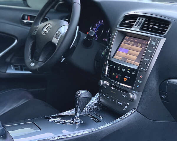 Черный Лексус ИС, объемом двигателя 2.5 л и пробегом 293 тыс. км за 11600 $, фото 15 на Automoto.ua