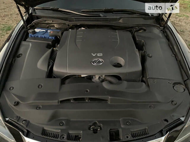 Черный Лексус ИС, объемом двигателя 2.5 л и пробегом 293 тыс. км за 11600 $, фото 20 на Automoto.ua