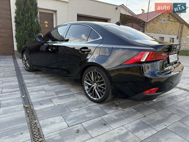Черный Лексус ИС, объемом двигателя 2.5 л и пробегом 191 тыс. км за 15700 $, фото 3 на Automoto.ua