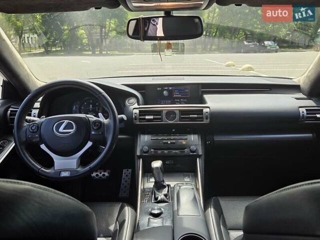 Черный Лексус ИС, объемом двигателя 2.5 л и пробегом 147 тыс. км за 19000 $, фото 8 на Automoto.ua