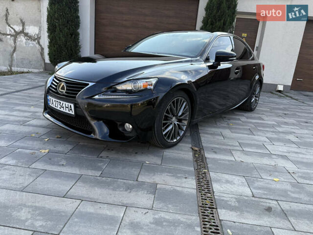 Черный Лексус ИС, объемом двигателя 2.5 л и пробегом 191 тыс. км за 15700 $, фото 1 на Automoto.ua