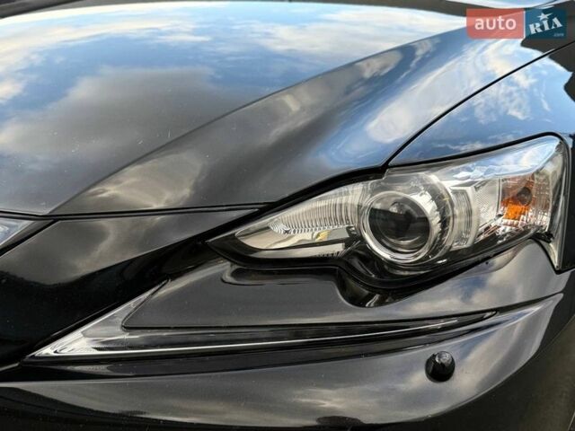 Чорний Лексус ІС, об'ємом двигуна 2.5 л та пробігом 135 тис. км за 16300 $, фото 11 на Automoto.ua