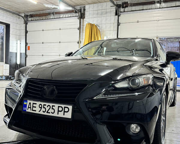 Чорний Лексус ІС, об'ємом двигуна 2.5 л та пробігом 204 тис. км за 17000 $, фото 2 на Automoto.ua