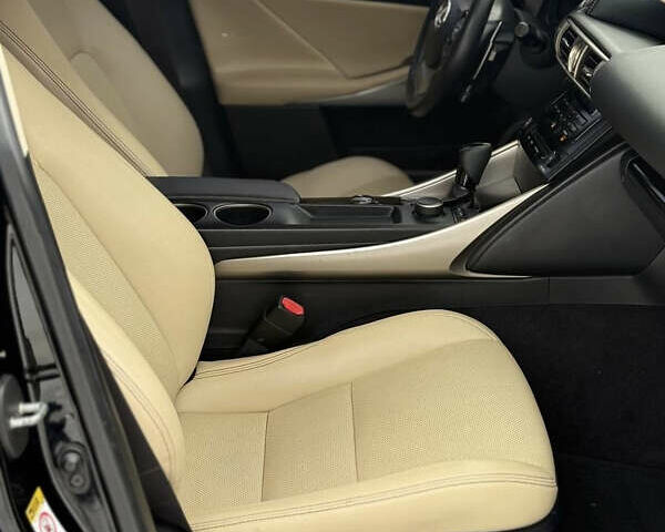 Черный Лексус ИС, объемом двигателя 2.5 л и пробегом 190 тыс. км за 14799 $, фото 16 на Automoto.ua