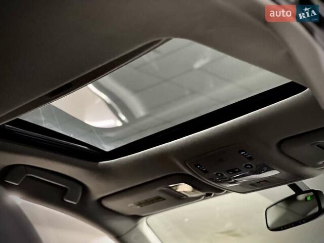 Черный Лексус ИС, объемом двигателя 2.5 л и пробегом 193 тыс. км за 16599 $, фото 31 на Automoto.ua