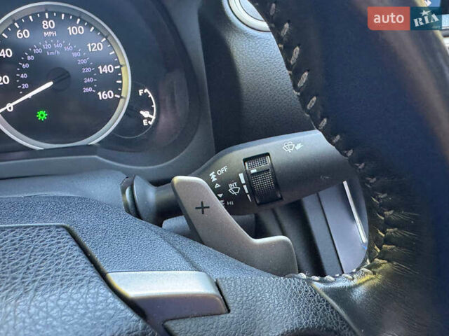 Черный Лексус ИС, объемом двигателя 2.5 л и пробегом 160 тыс. км за 15999 $, фото 22 на Automoto.ua