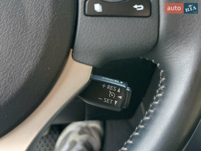 Черный Лексус ИС, объемом двигателя 2.5 л и пробегом 120 тыс. км за 16500 $, фото 25 на Automoto.ua