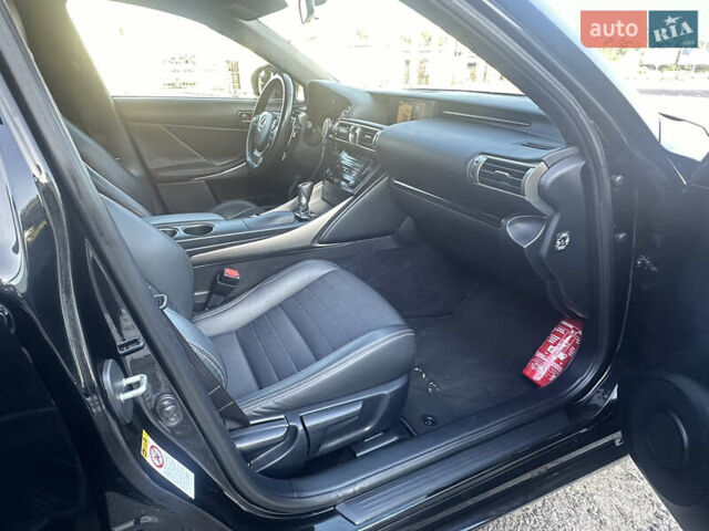 Чорний Лексус ІС, об'ємом двигуна 2.49 л та пробігом 210 тис. км за 16500 $, фото 13 на Automoto.ua