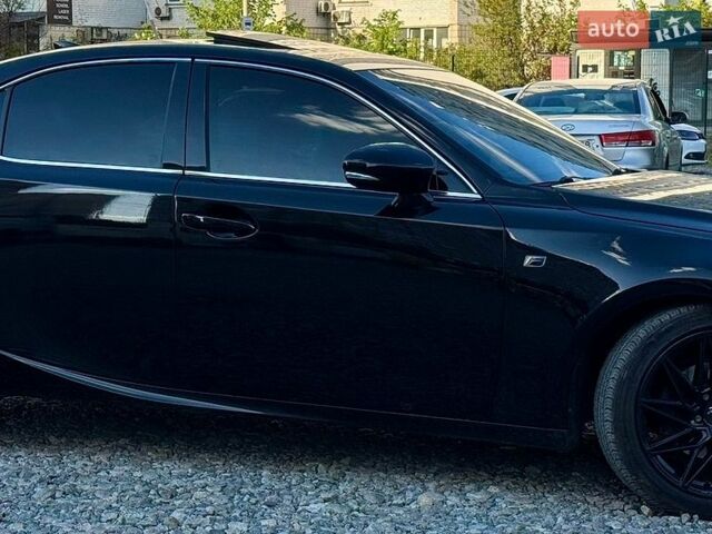 Черный Лексус ИС, объемом двигателя 2.5 л и пробегом 203 тыс. км за 13900 $, фото 8 на Automoto.ua