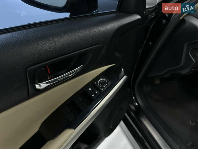 Черный Лексус ИС, объемом двигателя 2.5 л и пробегом 160 тыс. км за 15999 $, фото 13 на Automoto.ua