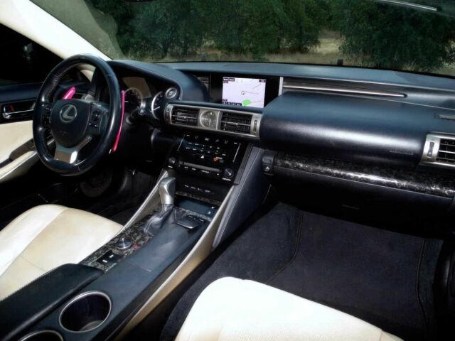 Черный Лексус ИС, объемом двигателя 2.5 л и пробегом 87 тыс. км за 4250 $, фото 8 на Automoto.ua