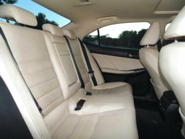 Чорний Лексус ІС, об'ємом двигуна 2.5 л та пробігом 84 тис. км за 4350 $, фото 13 на Automoto.ua