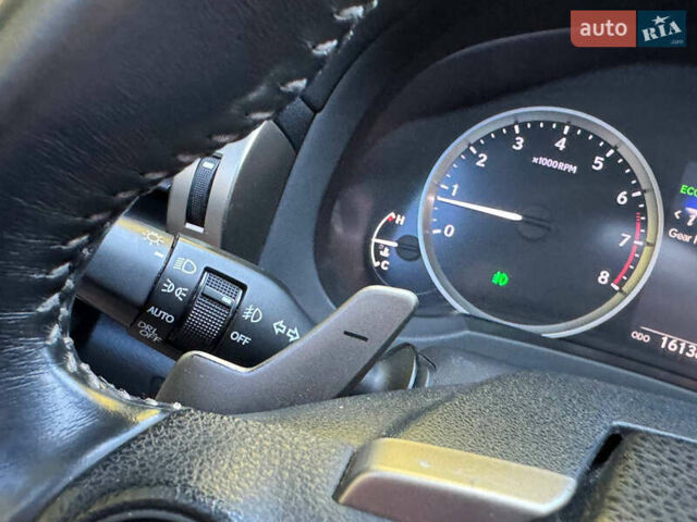 Черный Лексус ИС, объемом двигателя 2.5 л и пробегом 160 тыс. км за 15999 $, фото 19 на Automoto.ua