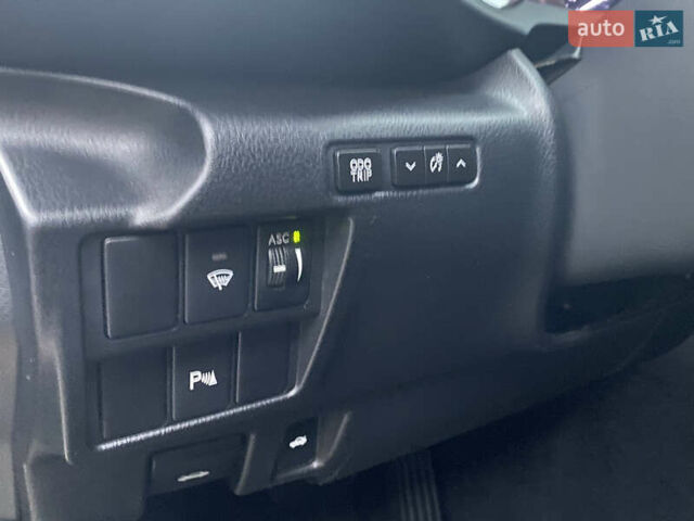 Чорний Лексус ІС, об'ємом двигуна 2.49 л та пробігом 210 тис. км за 16500 $, фото 18 на Automoto.ua