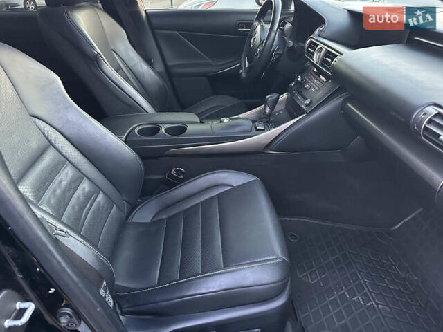 Черный Лексус ИС, объемом двигателя 2.5 л и пробегом 121 тыс. км за 16999 $, фото 45 на Automoto.ua