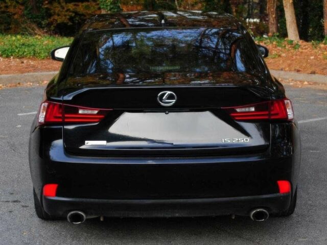 Черный Лексус ИС, объемом двигателя 2.5 л и пробегом 79 тыс. км за 11200 $, фото 6 на Automoto.ua
