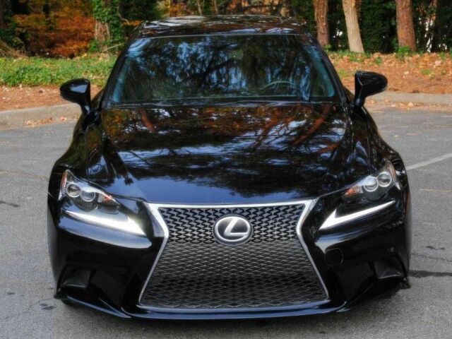Черный Лексус ИС, объемом двигателя 2.5 л и пробегом 79 тыс. км за 11200 $, фото 1 на Automoto.ua