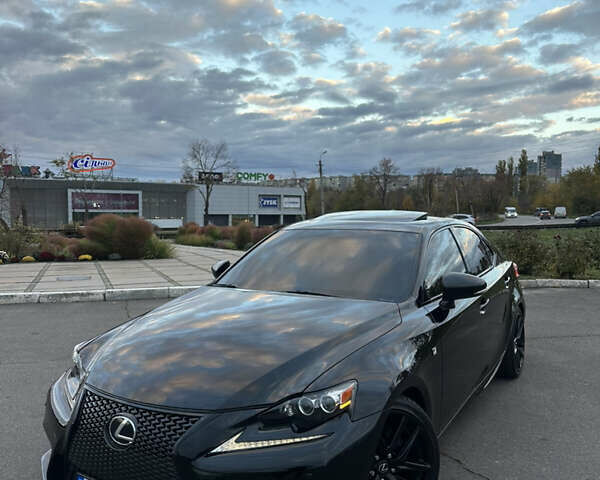Чорний Лексус ІС, об'ємом двигуна 2.5 л та пробігом 165 тис. км за 17500 $, фото 1 на Automoto.ua