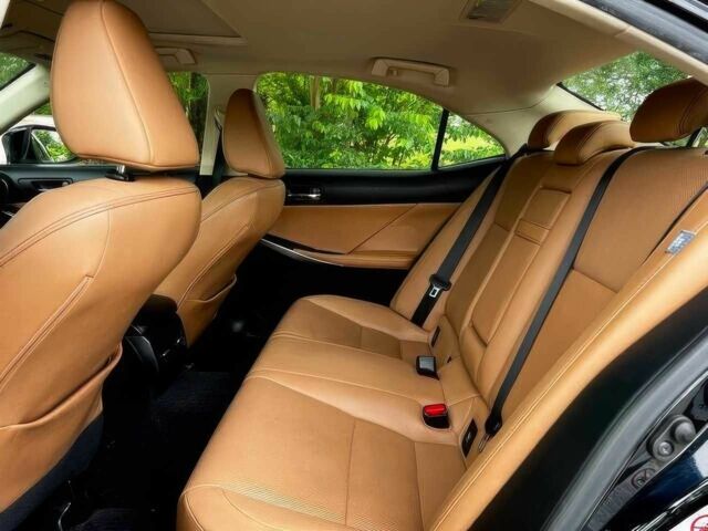 Черный Лексус ИС, объемом двигателя 2.5 л и пробегом 126 тыс. км за 10000 $, фото 14 на Automoto.ua