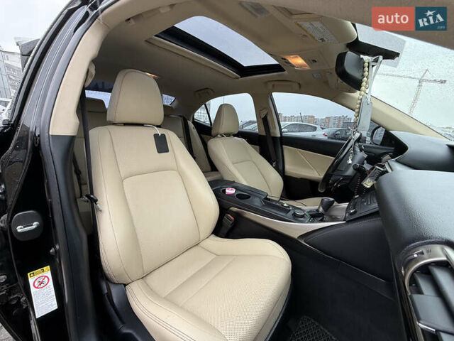 Черный Лексус ИС, объемом двигателя 2.5 л и пробегом 172 тыс. км за 16250 $, фото 13 на Automoto.ua