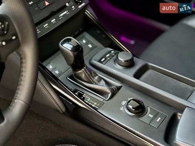 Черный Лексус ИС, объемом двигателя 2.5 л и пробегом 168 тыс. км за 22900 $, фото 31 на Automoto.ua