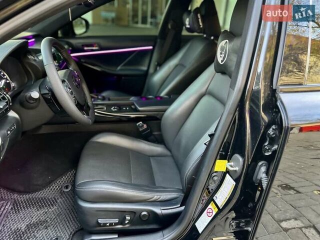 Черный Лексус ИС, объемом двигателя 2.5 л и пробегом 168 тыс. км за 22900 $, фото 30 на Automoto.ua