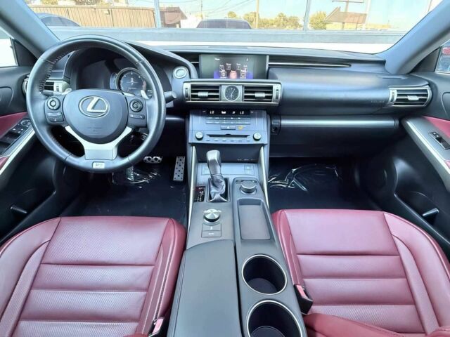 Лексус ИС 2015 в Полтаве на Automoto.ua Черный Лексус ИС, объемом двигателя 2.5 л и пробегом 75 тыс. км за 3800 $, фото 11 на Automoto.ua