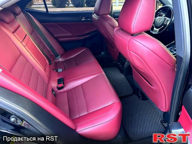Чорний Лексус ІС, об'ємом двигуна 2.5 л та пробігом 170 тис. км за 17000 $, фото 12 на Automoto.ua