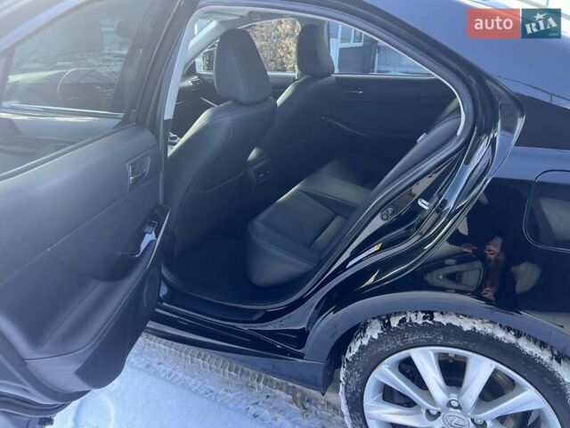 Чорний Лексус ІС, об'ємом двигуна 2 л та пробігом 126 тис. км за 16700 $, фото 12 на Automoto.ua