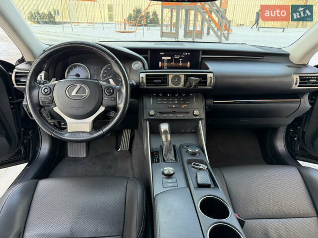 Чорний Лексус ІС, об'ємом двигуна 2 л та пробігом 133 тис. км за 16800 $, фото 28 на Automoto.ua