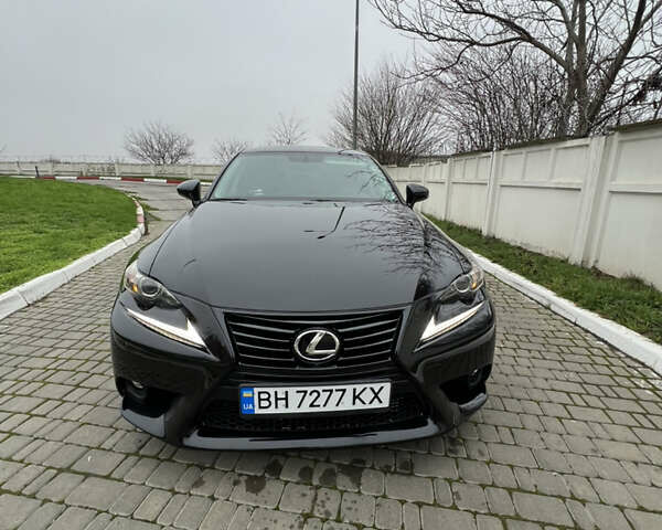 Черный Лексус ИС, объемом двигателя 2.5 л и пробегом 150 тыс. км за 17200 $, фото 1 на Automoto.ua