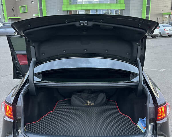 Чорний Лексус ІС, об'ємом двигуна 2.5 л та пробігом 165 тис. км за 17500 $, фото 17 на Automoto.ua