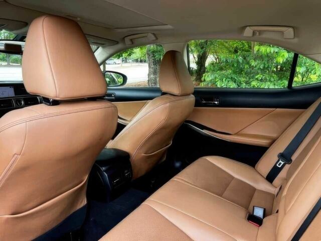 Черный Лексус ИС, объемом двигателя 2.5 л и пробегом 126 тыс. км за 10000 $, фото 12 на Automoto.ua