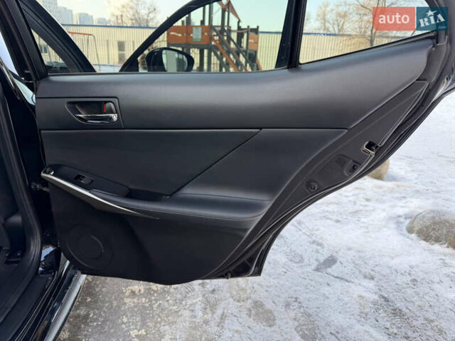 Чорний Лексус ІС, об'ємом двигуна 2 л та пробігом 133 тис. км за 16800 $, фото 20 на Automoto.ua