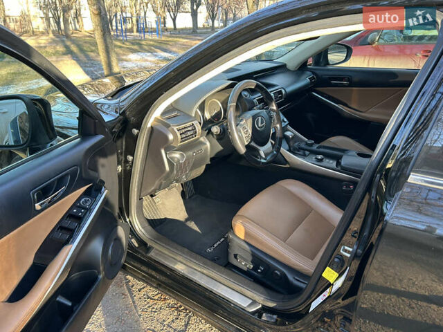 Чорний Лексус ІС, об'ємом двигуна 2 л та пробігом 97 тис. км за 19800 $, фото 11 на Automoto.ua
