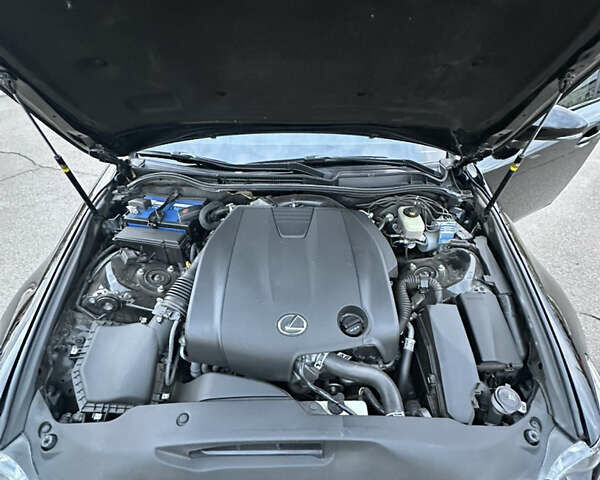 Чорний Лексус ІС, об'ємом двигуна 2.5 л та пробігом 165 тис. км за 17500 $, фото 16 на Automoto.ua