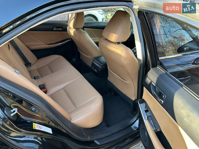 Чорний Лексус ІС, об'ємом двигуна 2 л та пробігом 97 тис. км за 19800 $, фото 15 на Automoto.ua