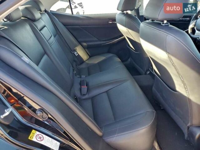 Черный Лексус ИС, объемом двигателя 2.5 л и пробегом 91 тыс. км за 3000 $, фото 9 на Automoto.ua