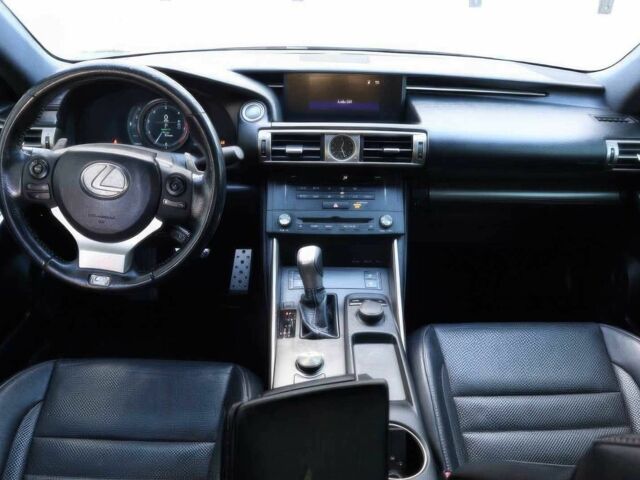 Черный Лексус ИС, объемом двигателя 2.5 л и пробегом 71 тыс. км за 4500 $, фото 6 на Automoto.ua