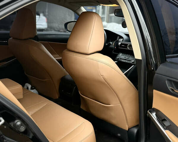 Черный Лексус ИС, объемом двигателя 3.46 л и пробегом 274 тыс. км за 18500 $, фото 8 на Automoto.ua