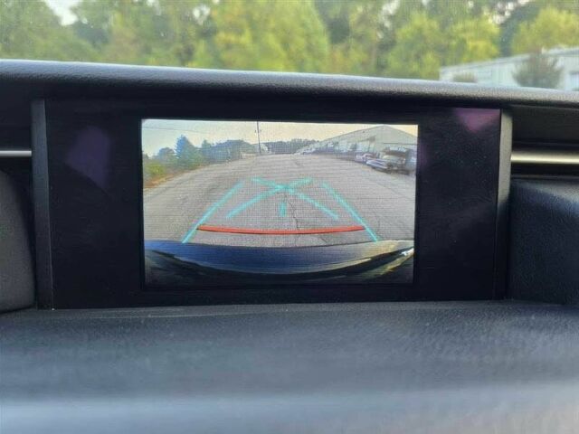 Чорний Лексус ІС, об'ємом двигуна 2 л та пробігом 71 тис. км за 15300 $, фото 12 на Automoto.ua