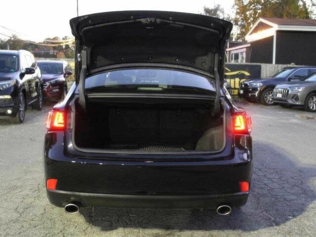 Черный Лексус ИС, объемом двигателя 2 л и пробегом 75 тыс. км за 11000 $, фото 11 на Automoto.ua