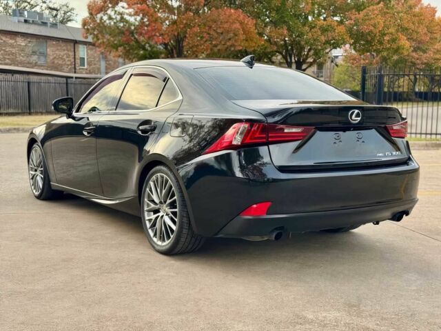Черный Лексус ИС, объемом двигателя 3.5 л и пробегом 71 тыс. км за 11100 $, фото 2 на Automoto.ua
