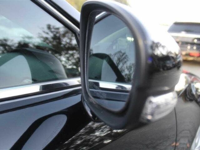 Черный Лексус ИС, объемом двигателя 2 л и пробегом 75 тыс. км за 11000 $, фото 10 на Automoto.ua