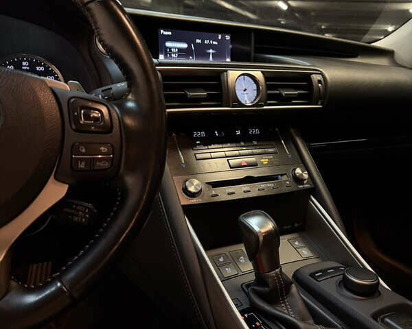 Чорний Лексус ІС, об'ємом двигуна 3.5 л та пробігом 107 тис. км за 22700 $, фото 10 на Automoto.ua