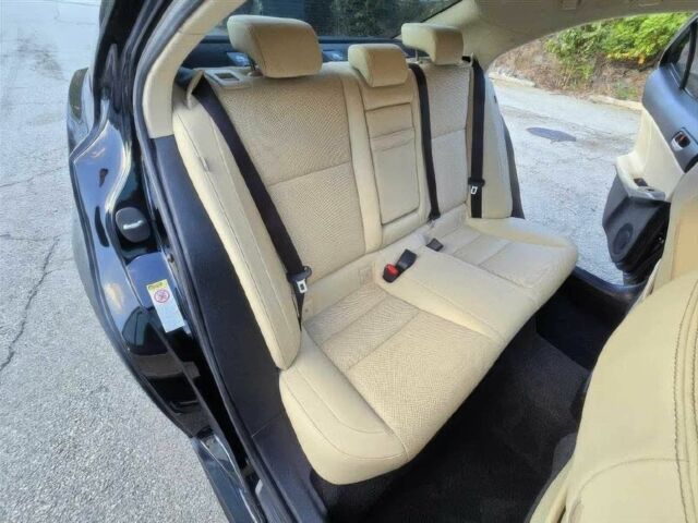 Чорний Лексус ІС, об'ємом двигуна 2 л та пробігом 71 тис. км за 15300 $, фото 14 на Automoto.ua