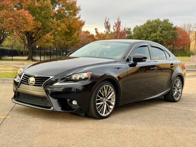 Черный Лексус ИС, объемом двигателя 3.5 л и пробегом 71 тыс. км за 11100 $, фото 1 на Automoto.ua