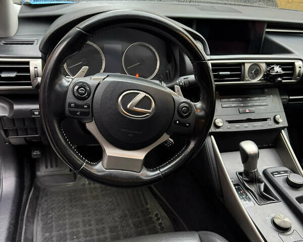 Черный Лексус ИС, объемом двигателя 2 л и пробегом 197 тыс. км за 17000 $, фото 26 на Automoto.ua